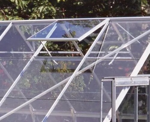 Halls Roof Vent for Magnum & Universal models